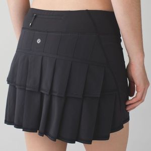 LULULEMON black pace setter skirt tall